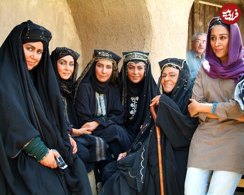 no-name-3 عکس| سفر به تاریخ؛ عکس یادگاری «ناریه، عمره، دومه و راحله» در پشتصحنه «مختارنامه»