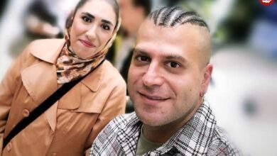 عکس| سفر زمان؛ چهرۀ «جواد جوادی» (بچه مهندس) در پشت‌صحنه تئاتر «غرب غمگین»