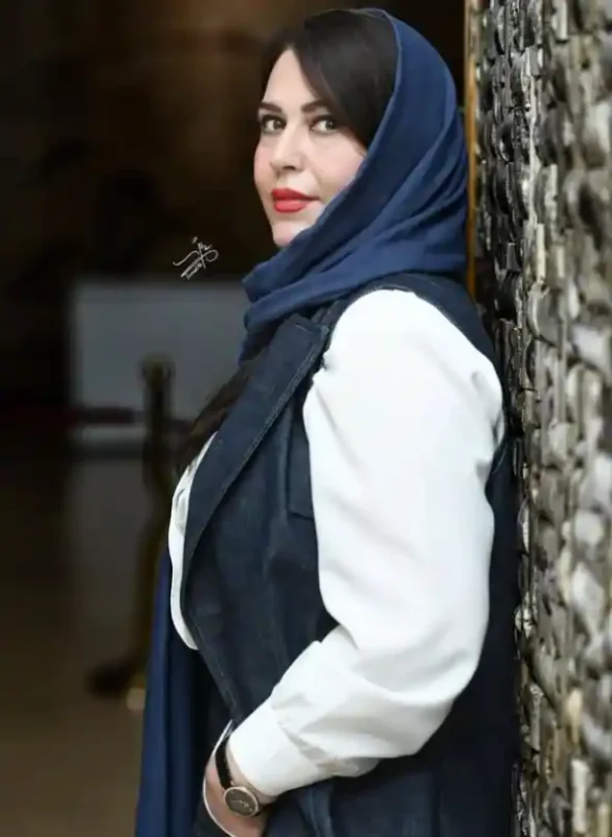 استایل خاص و تغییر چهره جذاب گیتی قاسمی Screenshot 2024 12 23 235359