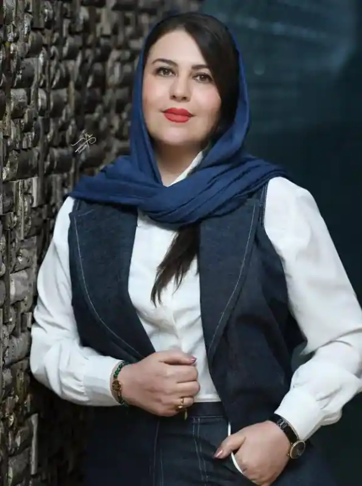 استایل خاص و تغییر چهره جذاب گیتی قاسمی Screenshot 2024 12 23 235443