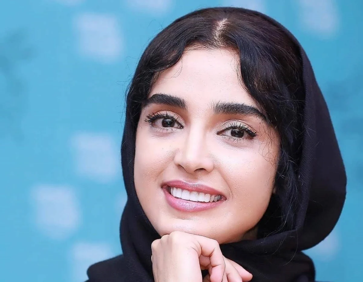 ترکیه‌گردی «الهه حصاری» با استایلی جذاب و متفاوت