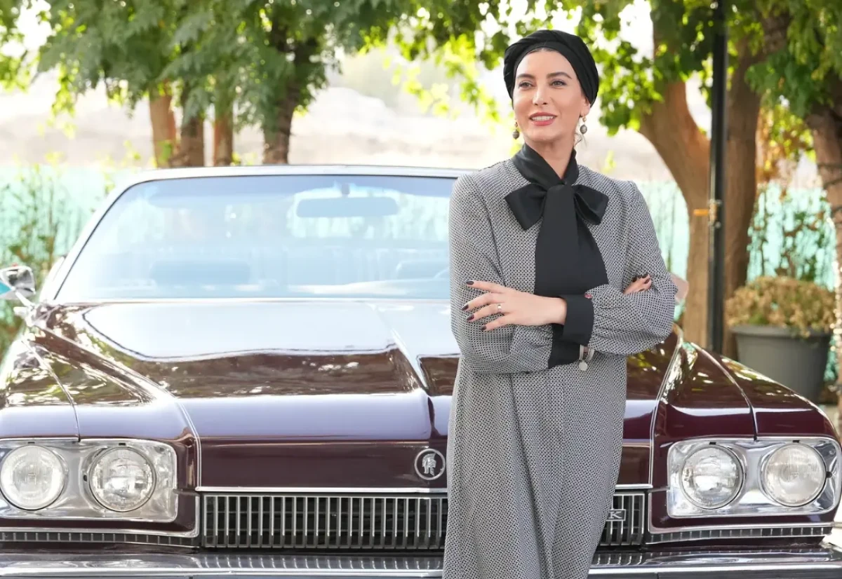 فریبا نادری و ماشین آمریکاییاش سوژه داغ فضای مجازی شدند فریبا نادری و ماشین آمریکاییاش سوژه داغ فضای مجازی شدند