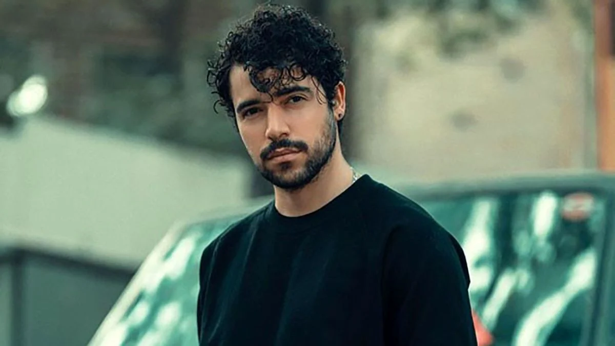 قاب پربازدید از «پریناز ایزدیار و شروین حاجی‌پور» در پشت صحنه فیلم بن‌سای