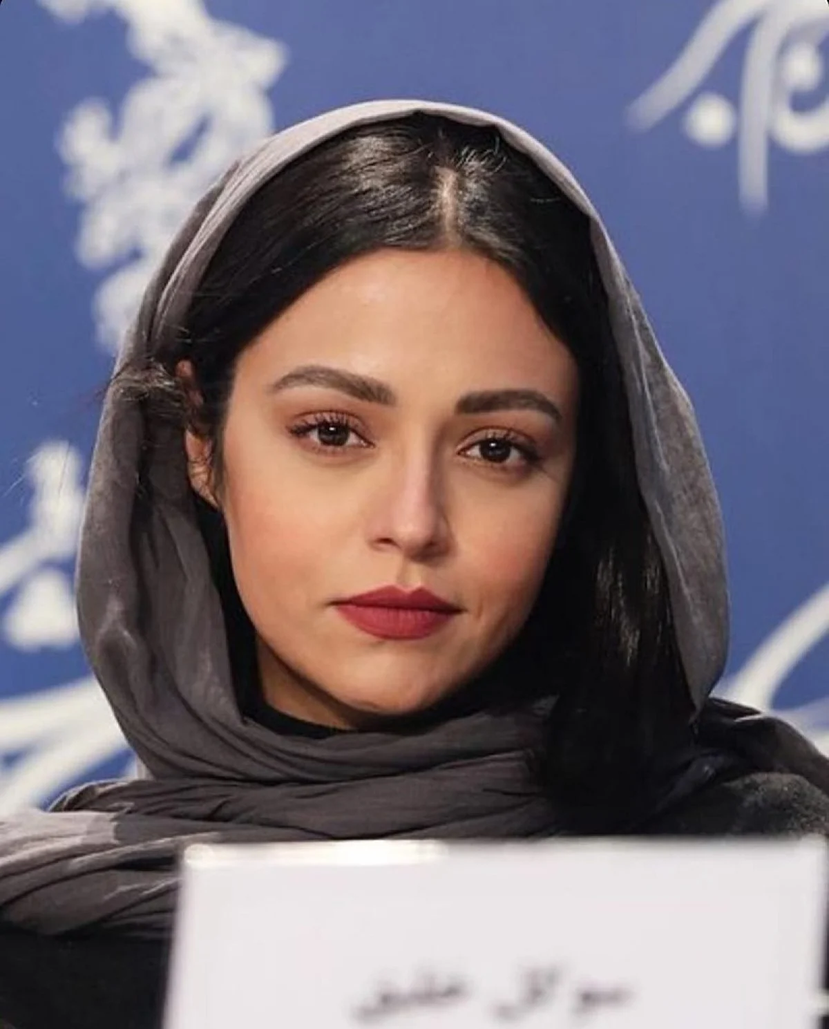 ژست خاص سوگل خليق با پیراهن جینش حسابی وایرال شد!